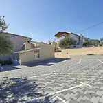 Apartment Mavarstica 17821c *