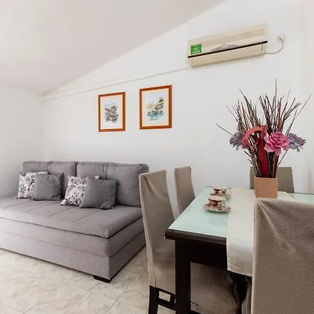 Apartamento Mavarstica 17821c *